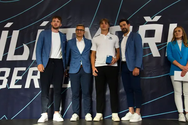 Předání odměn akademii, 25. 5. 2026