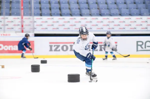 U9-U10: trénink s hráči A-týmu, 16. 2. 2026