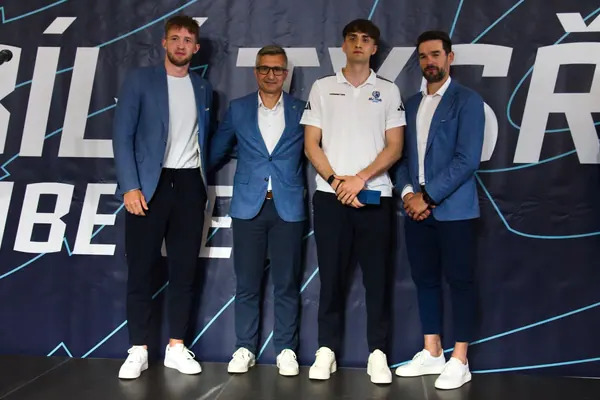 Předání odměn akademii, 25. 5. 2026